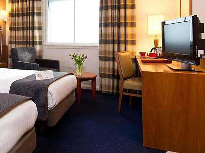 Leonardo Hotel London Heathrow Airport