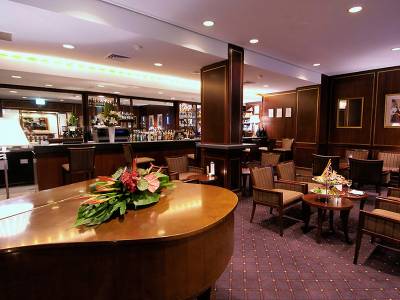 Royal on the Park Hotel & Suites