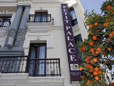 Petit Palace Canalejas