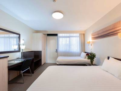 ibis Styles Canberra Tall Trees