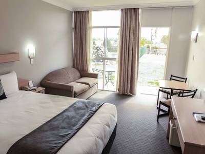 Redhill Tamworth Motor Inn & Conference Centre