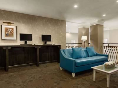 Days Inn & Suites - Brandon