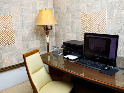 Incheon Airport Queen