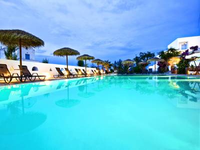 Alexandra Hotel & Apartments