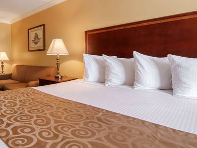 Best Western Forest Inn