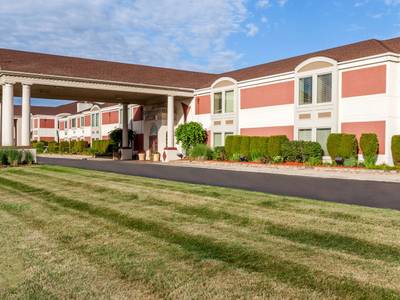 Days Inn & Suites Roseville