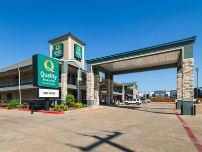 Quality Inn & Suites Garland East Dallas