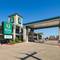 Quality Inn & Suites Garland East Dallas
