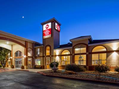 Best Western Plus Lubbock Windsor Inn