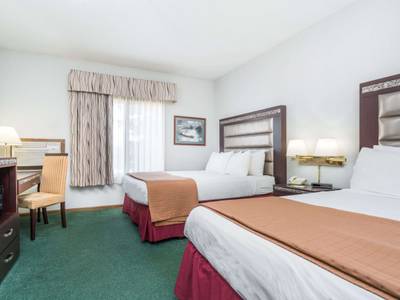 Days Inn Hutchinson