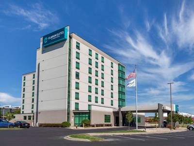 Clarion Suites Central