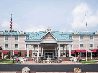 Comfort Inn & Suites Colonial