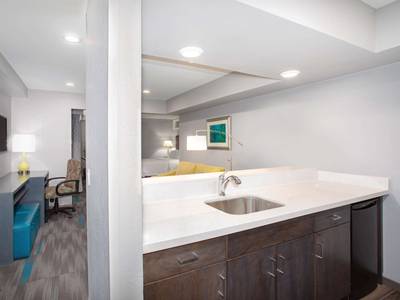 Hampton Inn Monterey