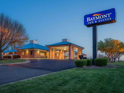 Baymont Inn & Suites Warrenton  (Foto)