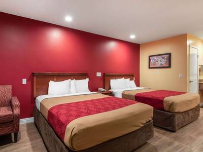 Econo Lodge Carson near StubHub Center