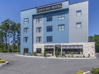 Econo Lodge® Maine Mall Hotel