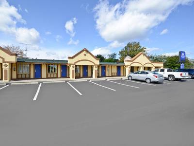 Americas Best Value Inn & Suites - Warren / Detroit