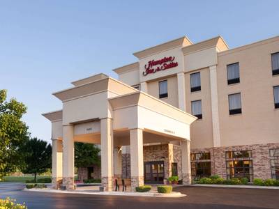 Hampton Inn & Suites Addison