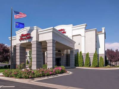 Hampton Inn & Suites Carson City