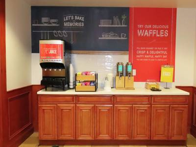 Hampton Inn Detroit Novi at 14 Mile Road