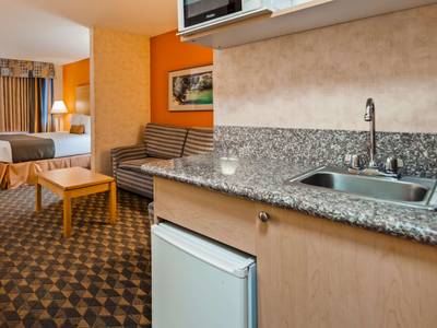 Best Western Plus North Las Vegas Inn & Suites