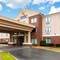 Holiday Inn Express & Suites Pine Bluff