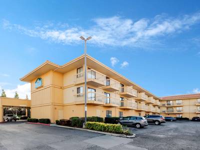 La Quinta Inn & Suites Oakland - Hayward