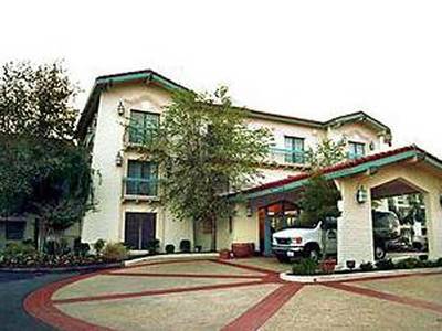 Quality Inn & Suites Airport