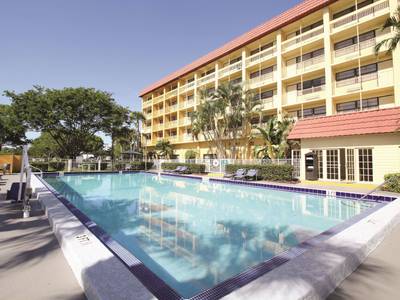 La Quinta Inn & Suites Coral Springs University Dr