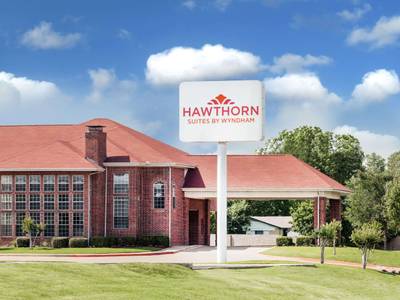 Hawthorn Suites By Wyndham Irving DFW South