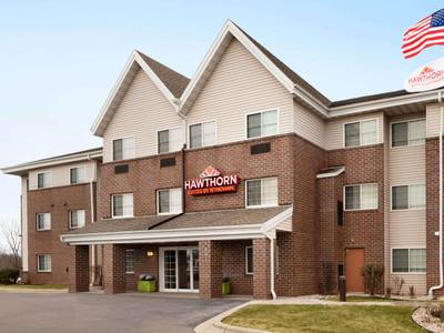 Mainstay Suites Oak Creek