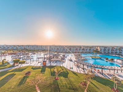 SUNRISE Crystal Bay Resort - Grand Select