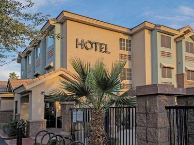 Quality Inn At Asu-Airport