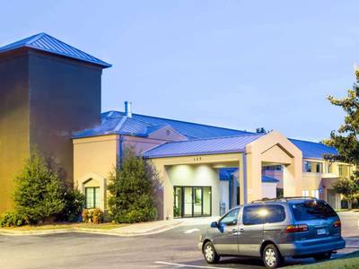 Sleep Inn At Six Flags