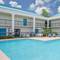 Baymont Inn & Suites Jacksonville / Camp Lejeune