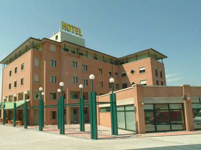 Hotel Leonardo