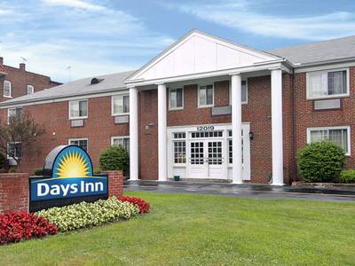 Days Inn Cleveland Lakewood