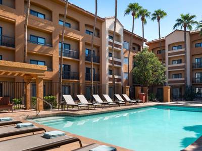Courtyard Phoenix Camelback