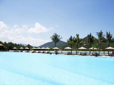 Diamond Bay Resort & Spa