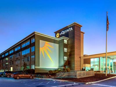 La Quinta Inn & Suites Clifton