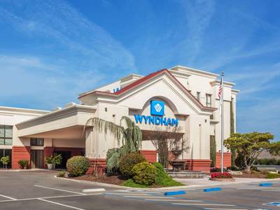 Wyndham Visalia
