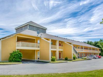 Econo Lodge Freeport