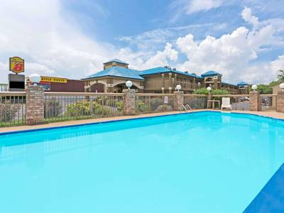 Super 8 Franklin Hwy 31