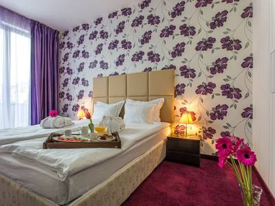 BEST WESTERN Art Plaza Hotel