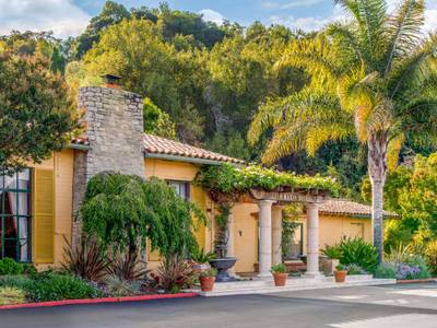 Inn Marin and Suites