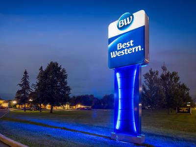 Best Western Parkway Inn & Conference Centre