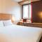 Hôtel ibis Paris Pont de Suresnes