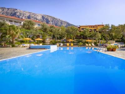 Limnionas Bay Village