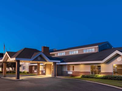 AmericInn Lodge & Suites Litchfield