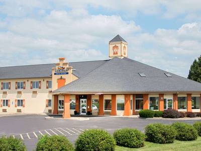 Baymont Inn & Suites Pella